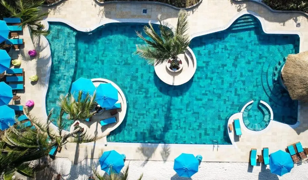 Basen w hotelu Lux Marijani Zanzibar