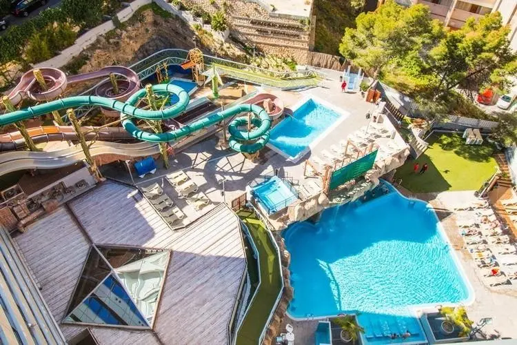 Basen w hotelu Magic Aqua Rock Gardens