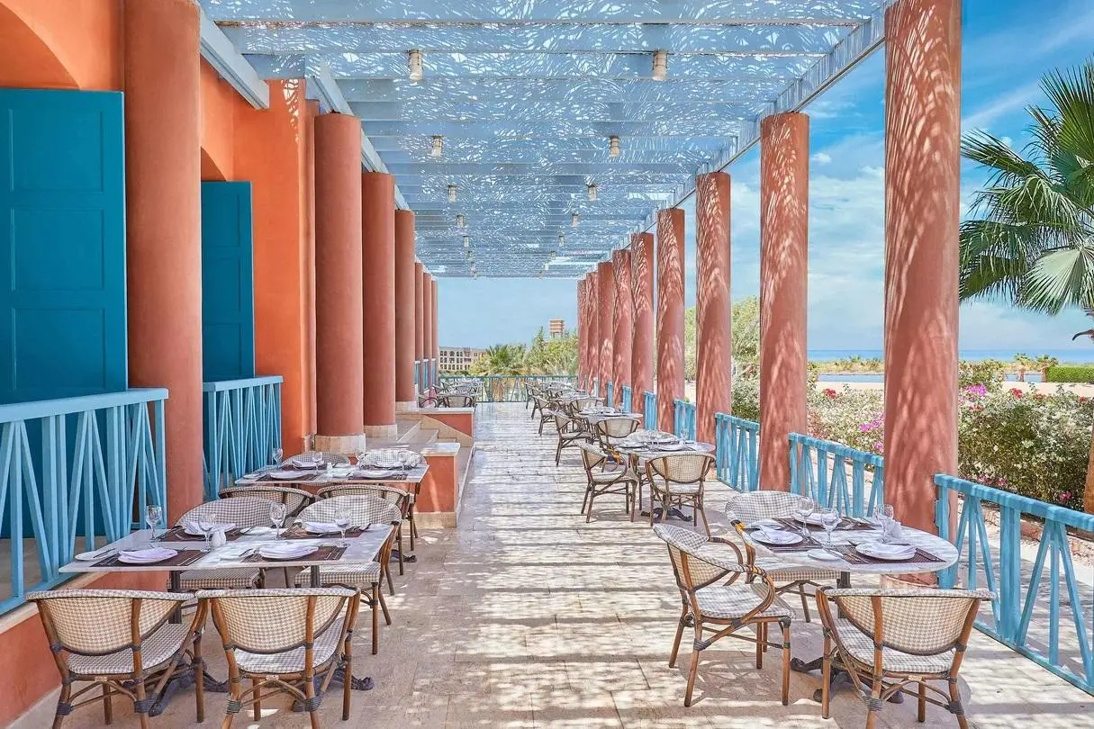 Restauracja i jedzenie w hotelu Marriott Hurghada