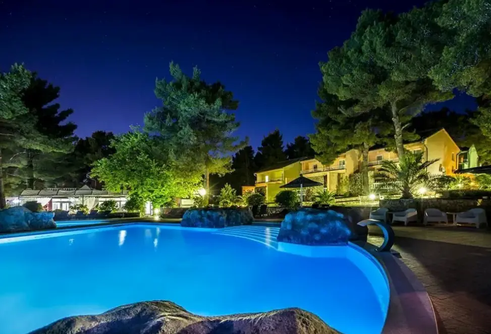 Basen w hotelu Matilde Beach Resort