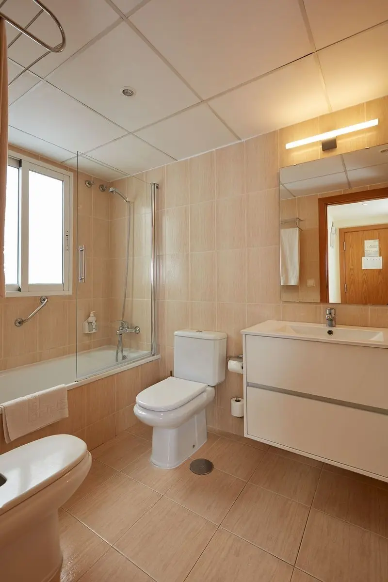 Łazienka w pokoju hotelu Milords Suites