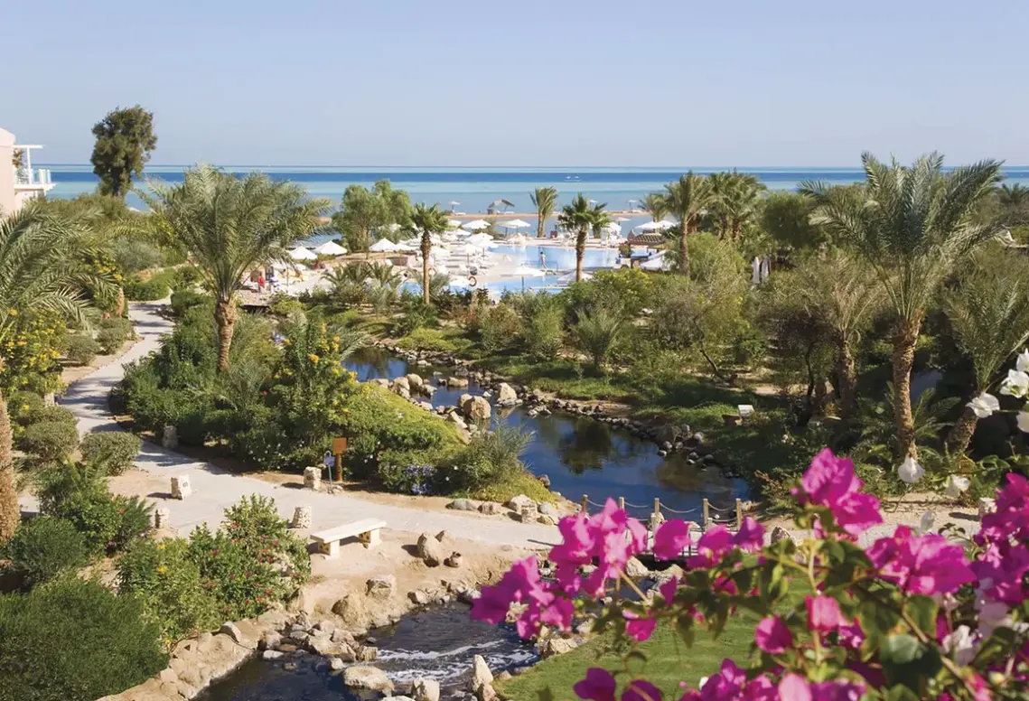 Basen w hotelu Movenpick Resort El Gouna