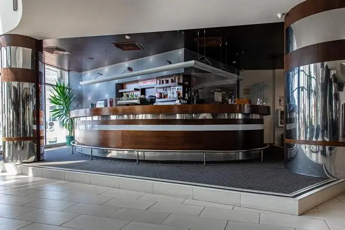 Restauracja i jedzenie w hotelu Mpm Hotel Arsena