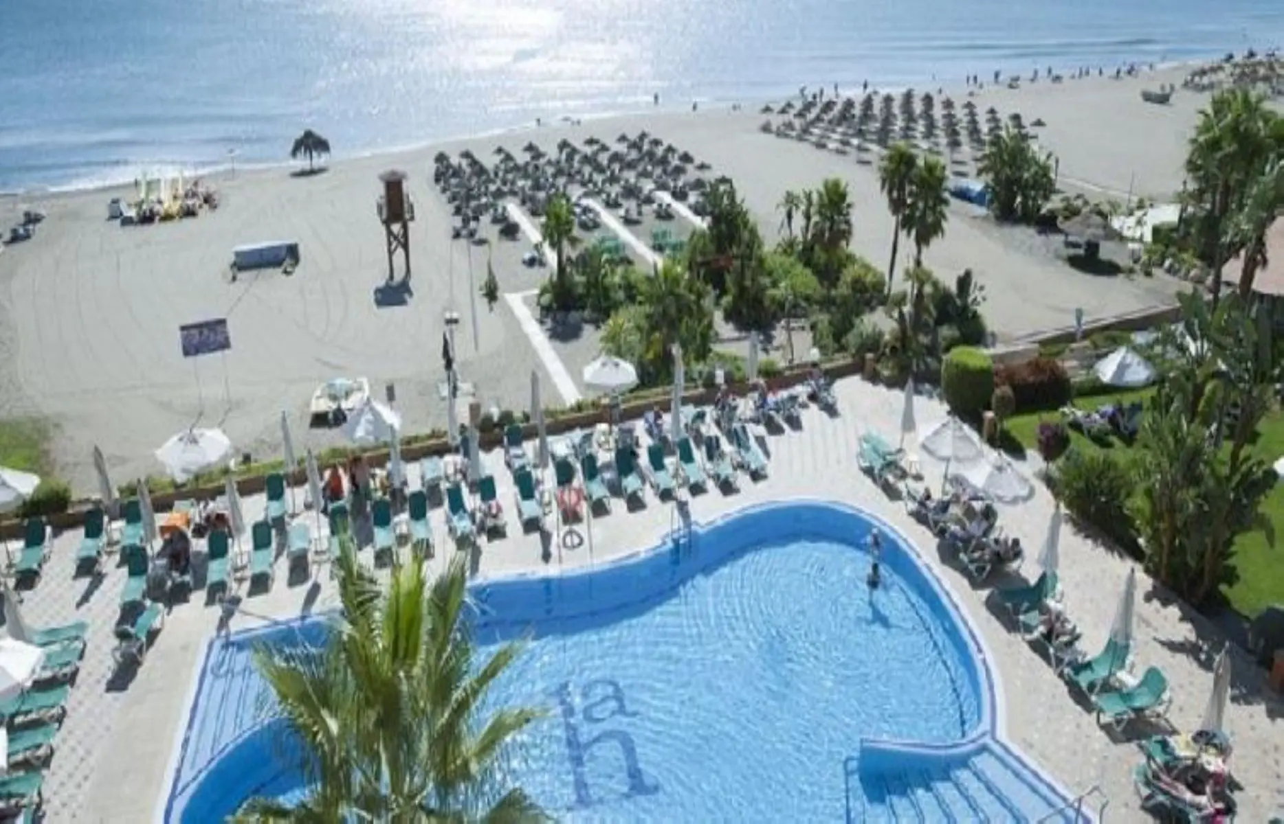 Basen w hotelu Ms Amaragua
