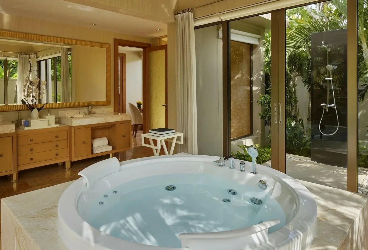 Spa w hotelu Mulia Villas