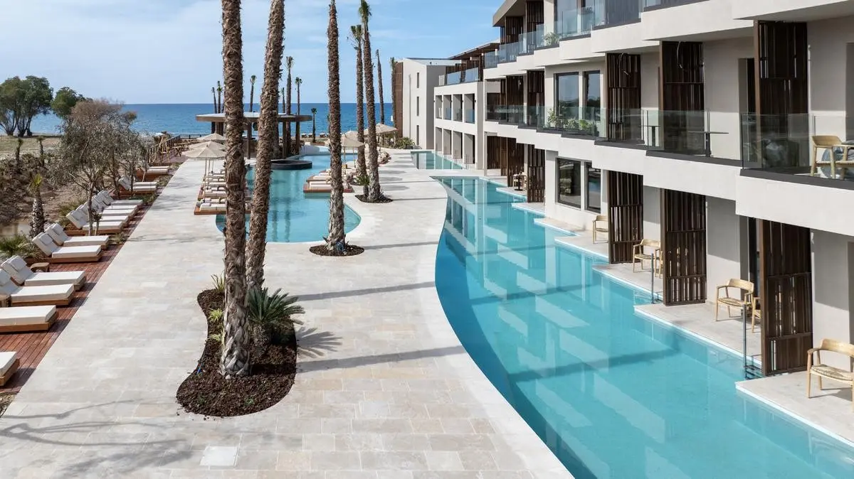 Basen w hotelu Nema Design Hotel & Spa