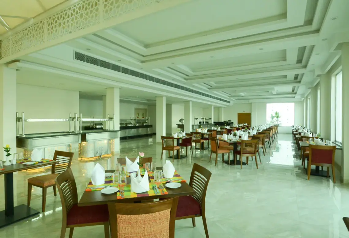 Restauracja i jedzenie w hotelu Old Vic Sharm Resort