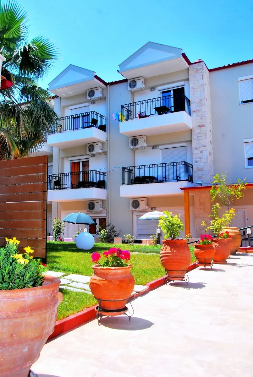 Olympia Hotel — OLYMPIA