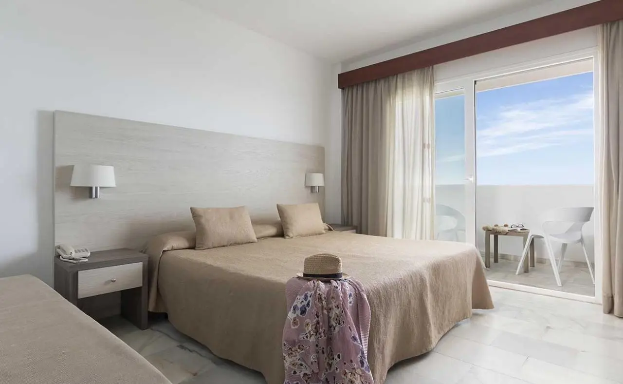 Pokój w hotelu Palia La Roca
