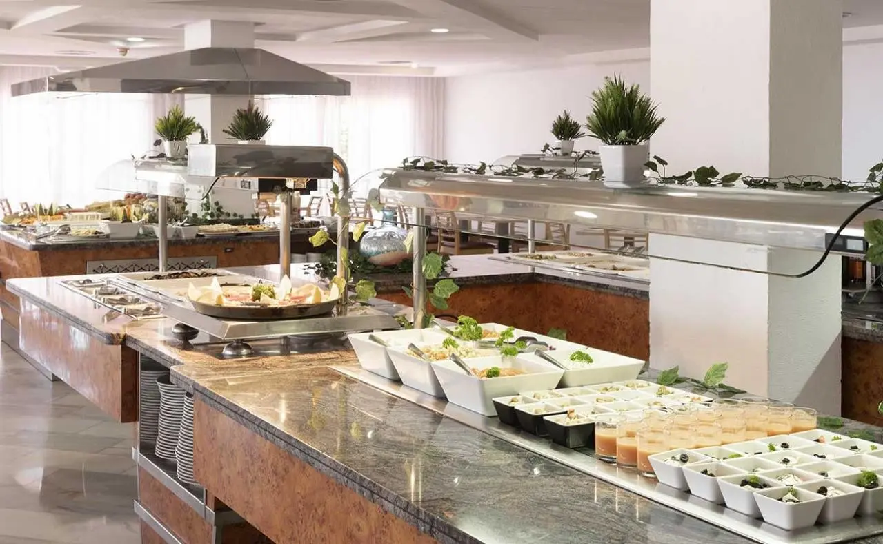 Restauracja i jedzenie w hotelu Palia La Roca