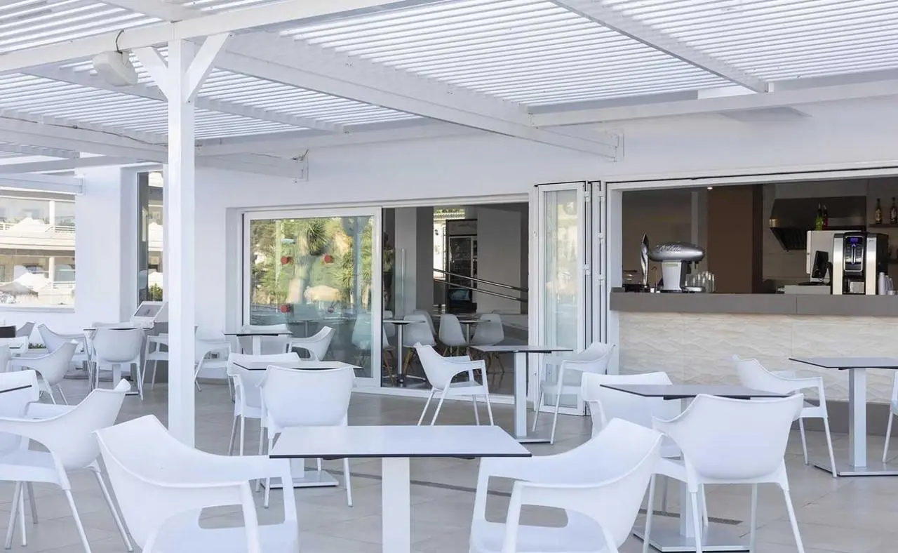 Restauracja i jedzenie w hotelu Palia La Roca