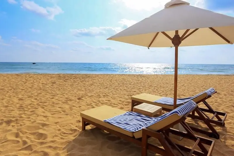 Plaża przy hotelu Pandanus Resort