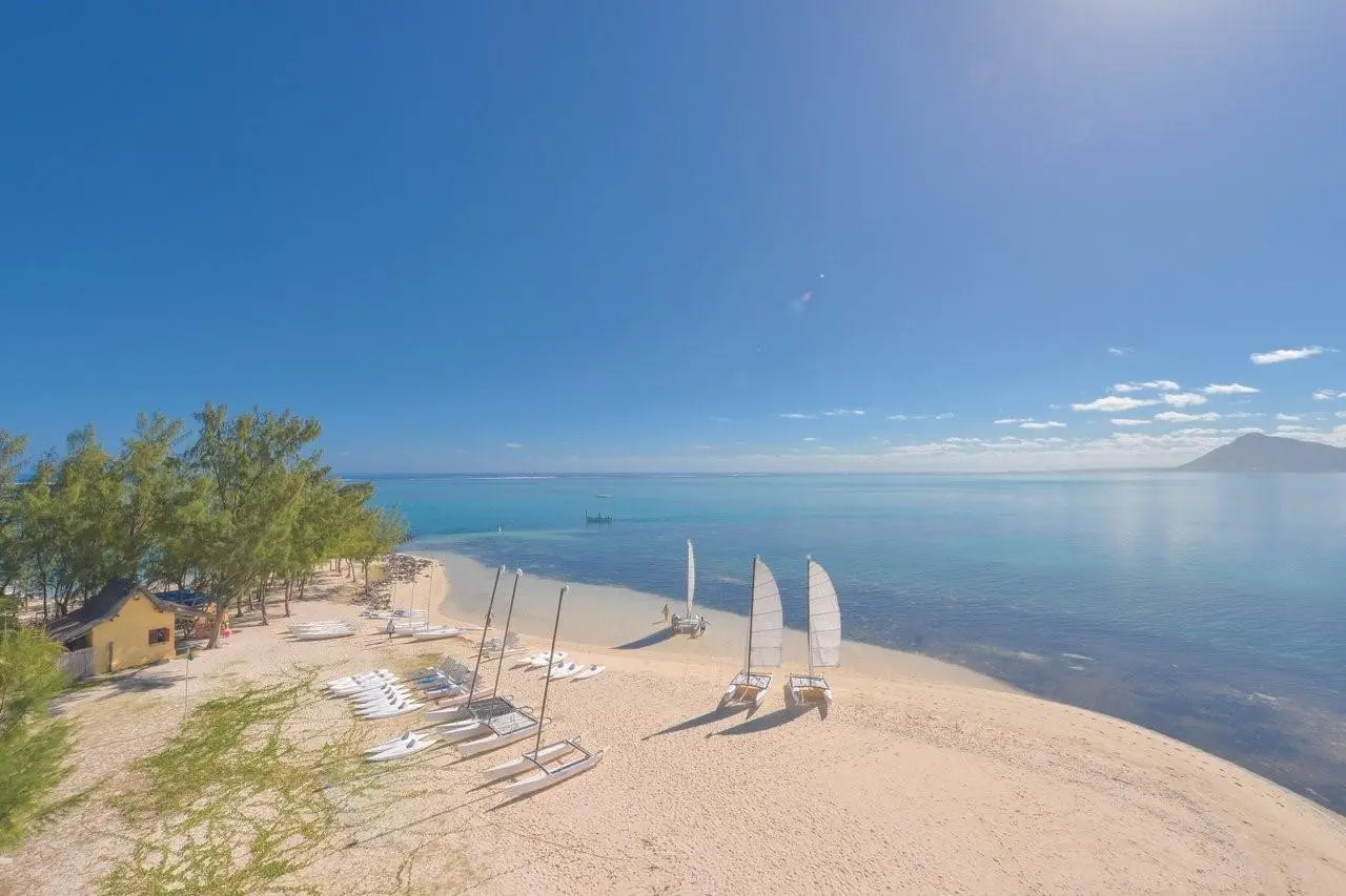 Paradis Beachcomber Golf Resort & Spa — PARADIS BEACHCOMBER GOLF RESORT & SPA