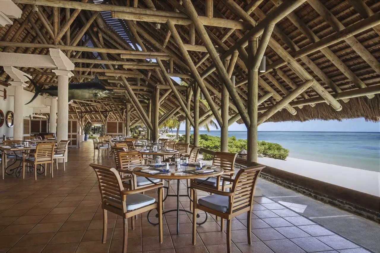 Paradis Beachcomber Golf Resort & Spa — PARADIS BEACHCOMBER GOLF RESORT & SPA