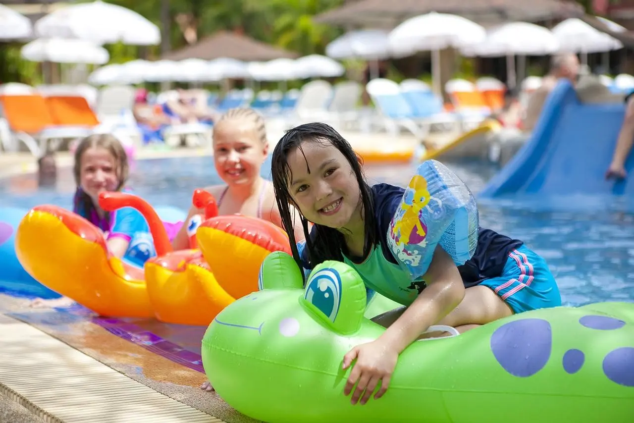 Basen w hotelu Phuket Orchid Resort & Spa