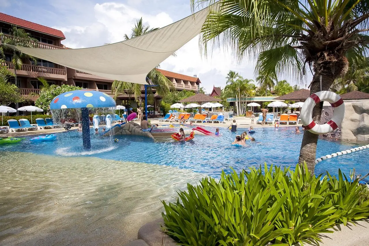 Basen w hotelu Phuket Orchid Resort & Spa