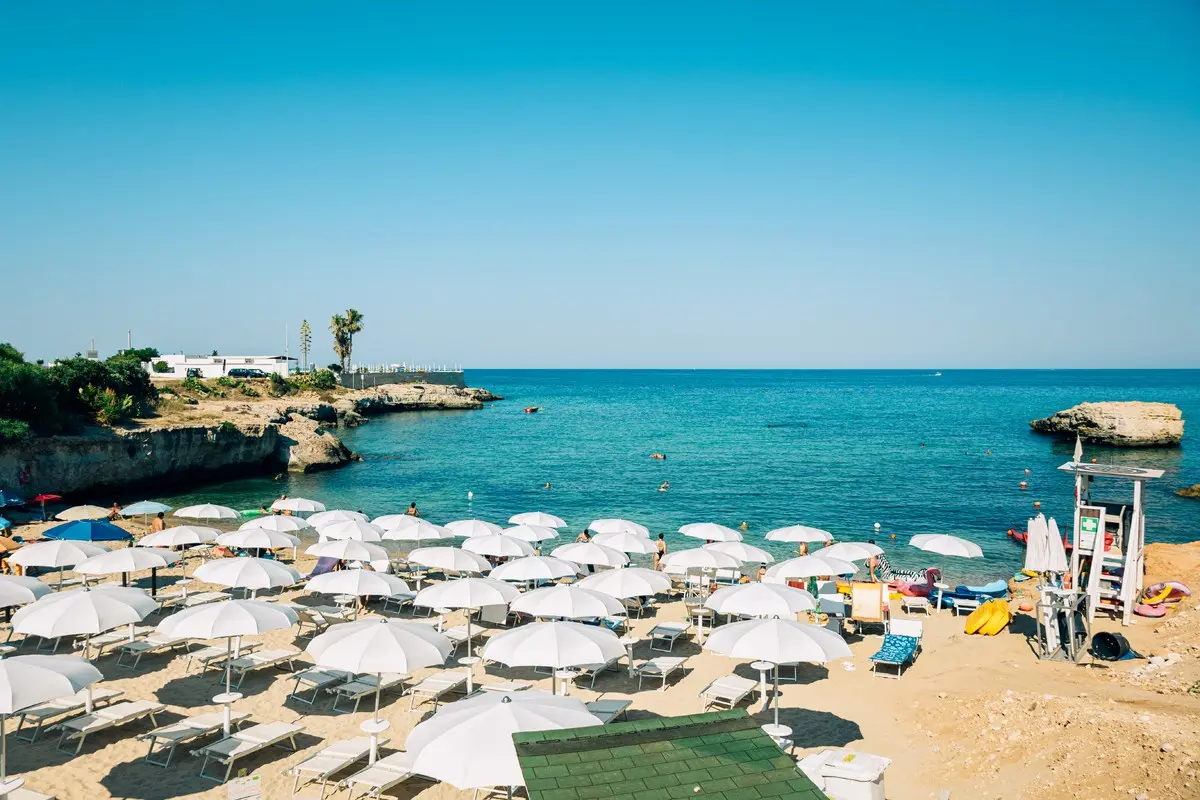 Porto Giardino — PORTO GIARDINO