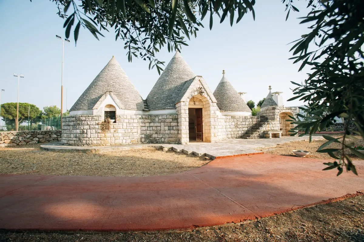 Porto Giardino — PORTO GIARDINO