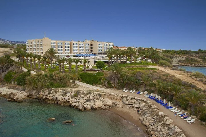 Hotel Queen´S Bay w Cypr - oferta last minute