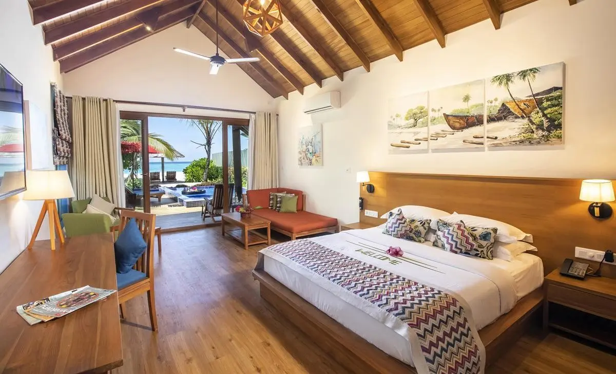 Reethi Faru Resort — REETHI FARU RESORT