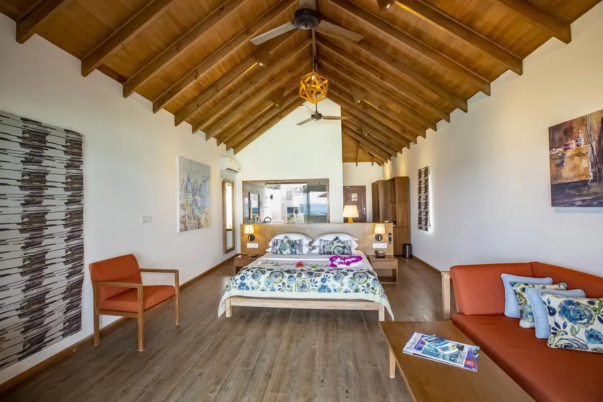 Reethi Faru Resort — REETHI FARU RESORT