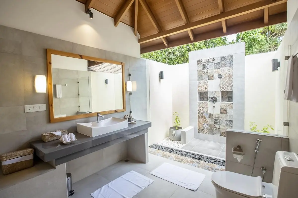 Reethi Faru Resort — REETHI FARU RESORT