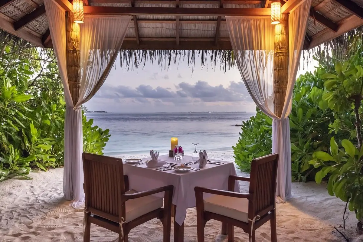 Reethi Faru Resort — REETHI FARU RESORT