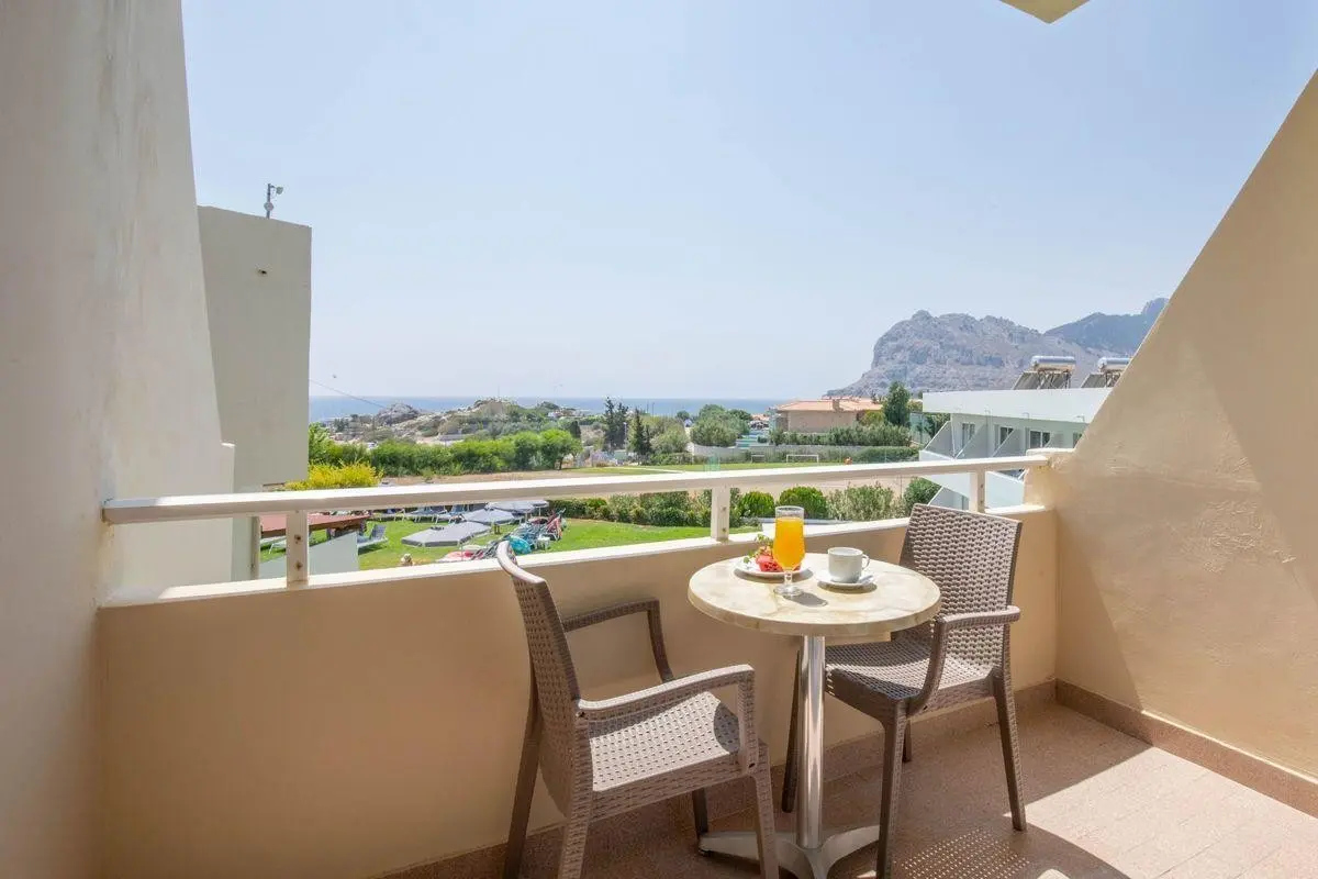 Relax Hotel — RELAX