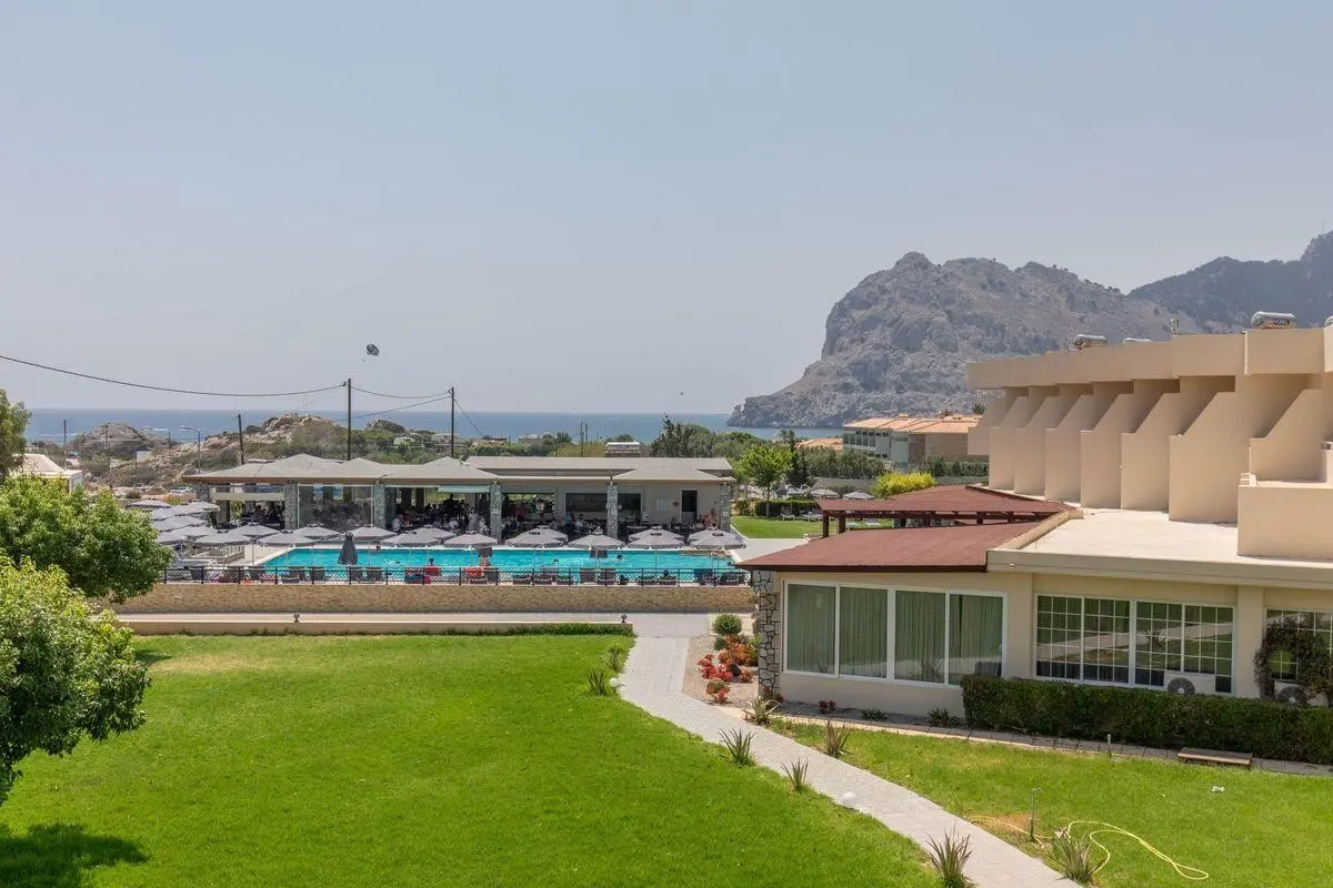 Relax Hotel — RELAX