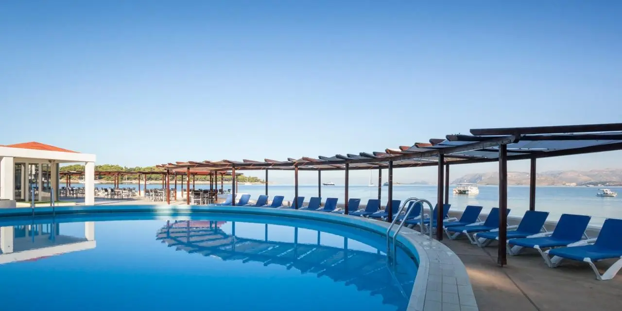Basen w hotelu Remisens Hotel Epidaurus