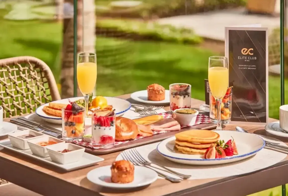 Restauracja i jedzenie w hotelu Riu Palace Mauritius