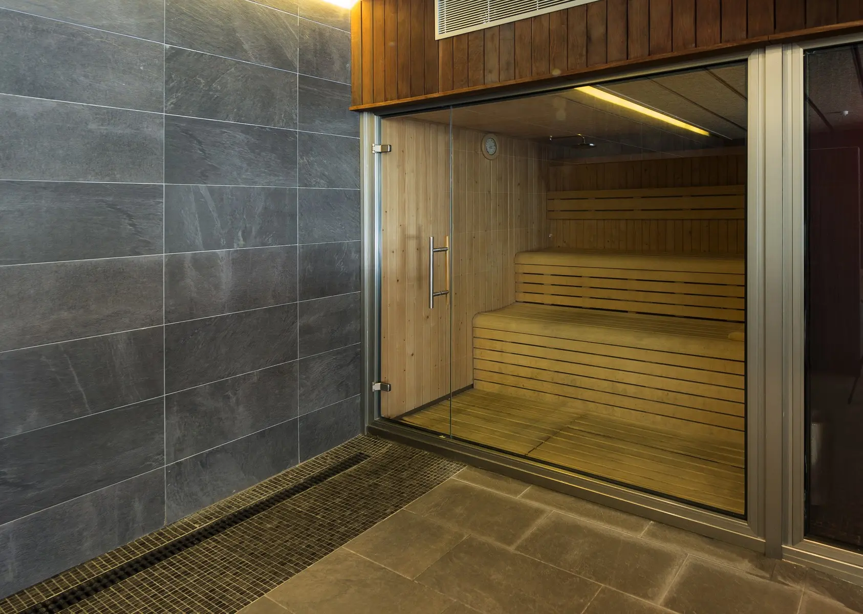 Riviera Hotel — RIVIERA