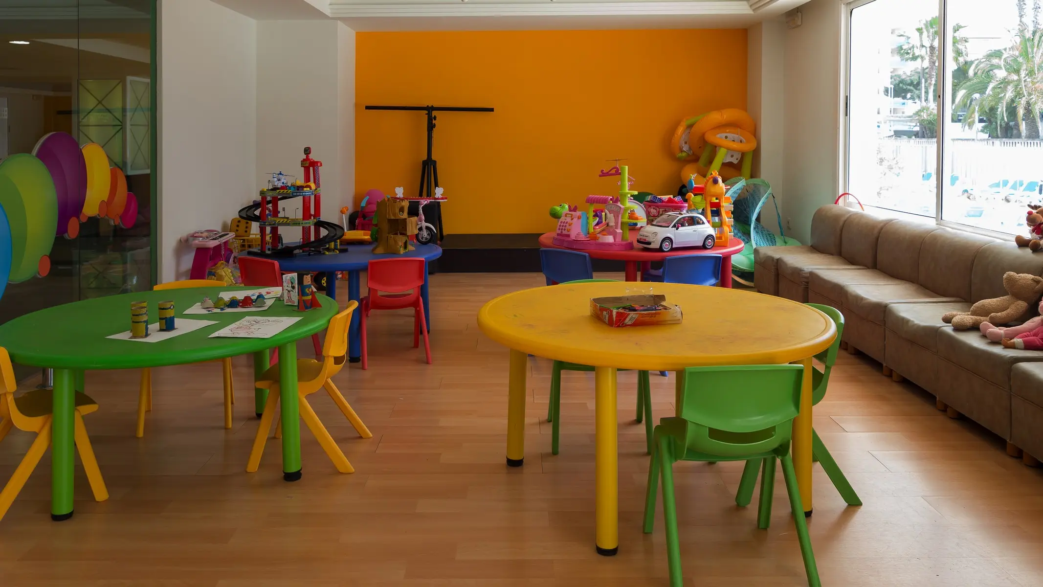 Riviera Hotel — RIVIERA