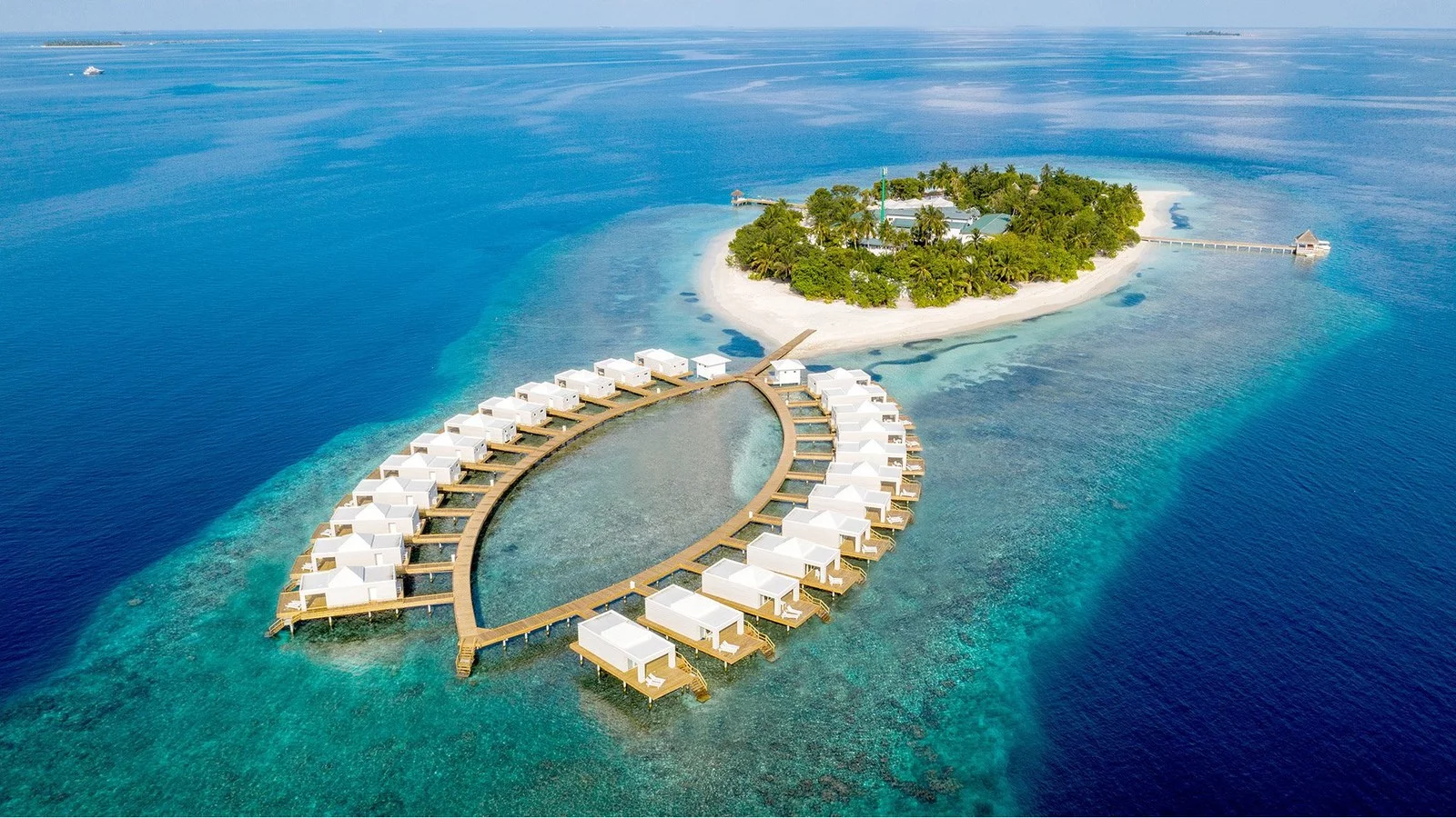Hotel Hotel Sandies Bathala Resort w Malediwy - oferta last minute