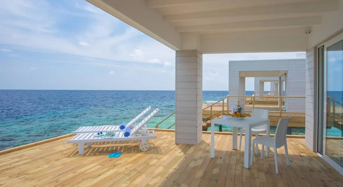 Plaża przy hotelu Sandies Bathala Resort