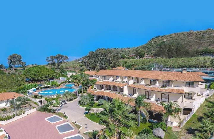 Hotel Scoglio Del Leone w Włochy (Kalabria) - oferta last minute
