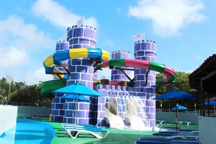 Basen w hotelu Seadust Cancun Family Resort