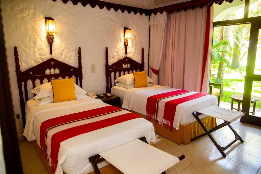 Serena Beach Resort & Spa — SERENA BEACH RESORT & SPA