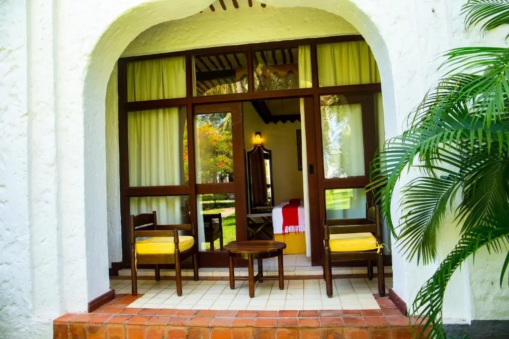 Serena Beach Resort & Spa — SERENA BEACH RESORT & SPA