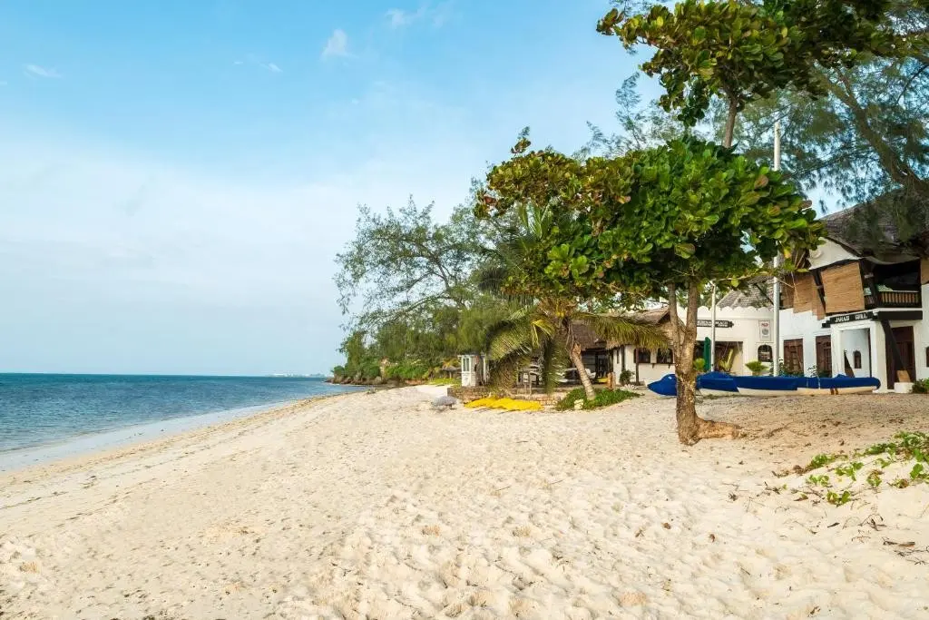 Serena Beach Resort & Spa — SERENA BEACH RESORT & SPA