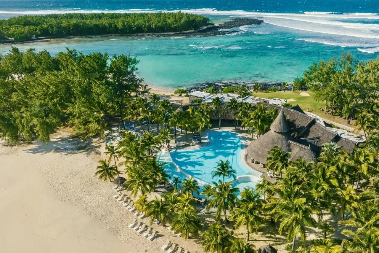 Basen w hotelu Shandrani Beachcomber Resort & SPA