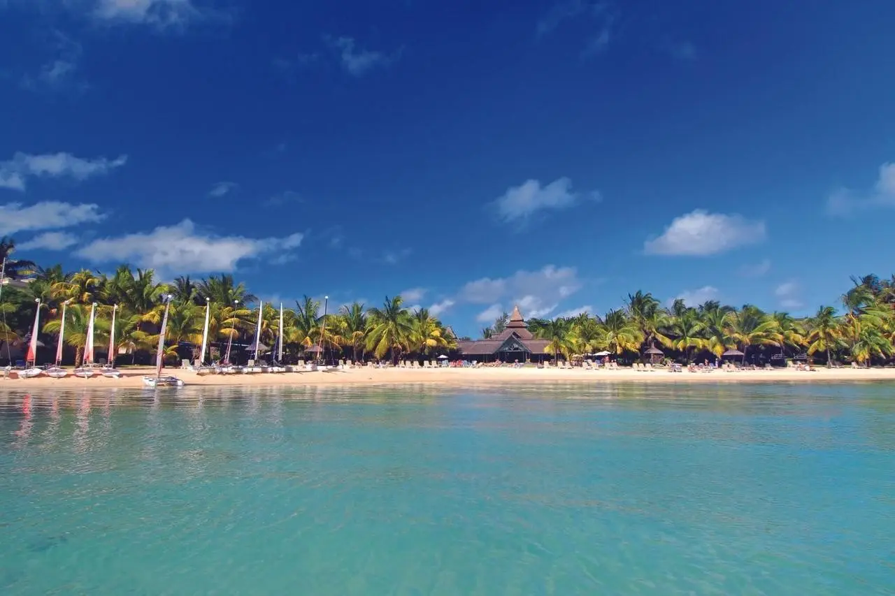 Plaża przy hotelu Shandrani Beachcomber Resort & SPA