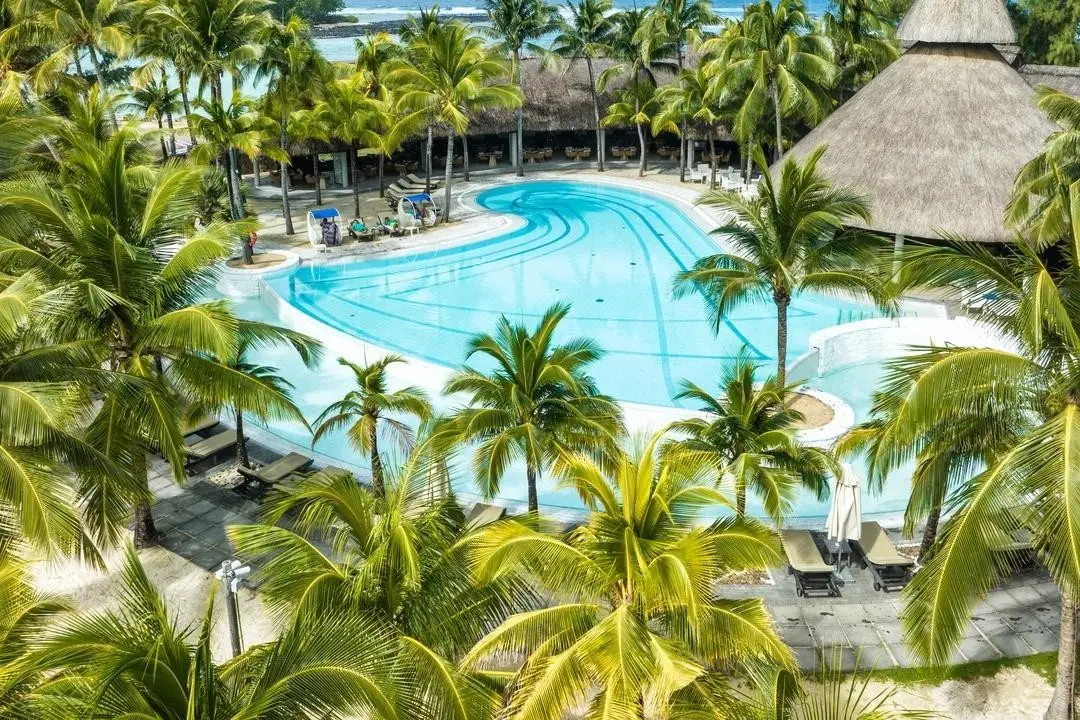 Basen w hotelu Shandrani Beachcomber Resort & SPA