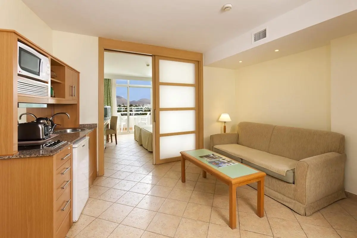 Sol Lanzarote — SOL LANZAROTE