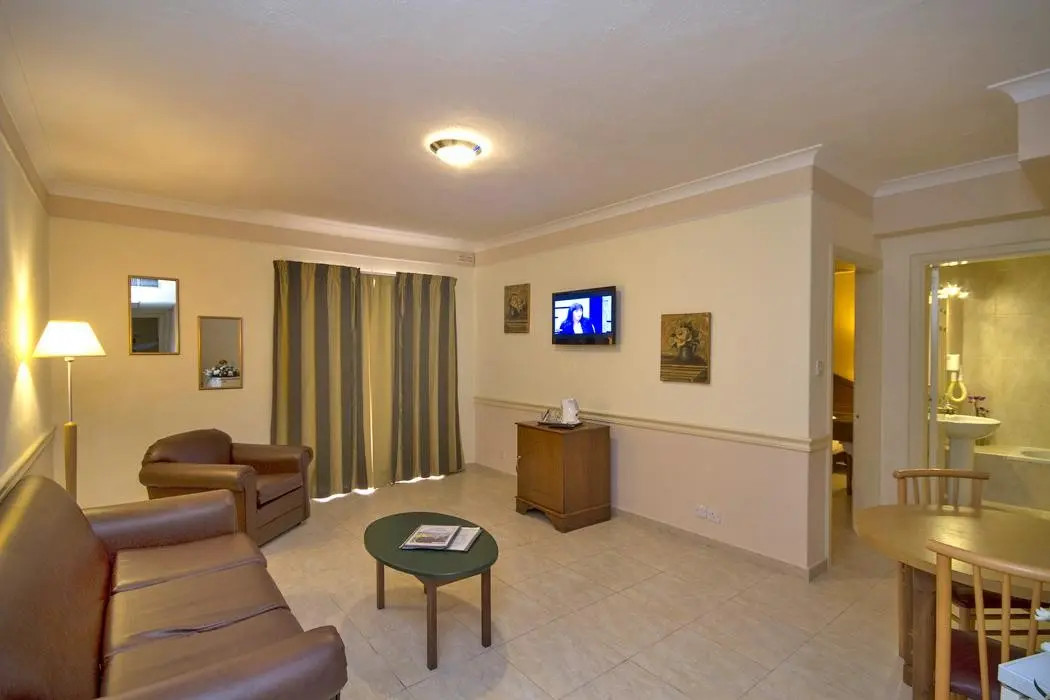 Soreda Hotel — SOREDA