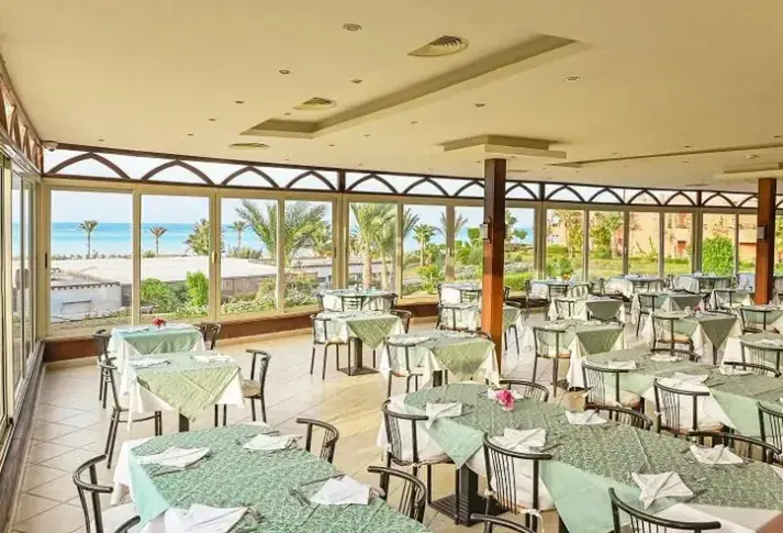 Restauracja i jedzenie w hotelu Soulotel Emerald Resort