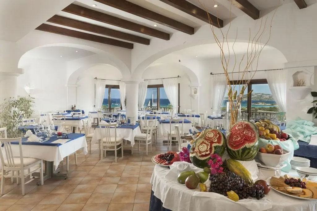 Restauracja i jedzenie w hotelu Stelle Marine