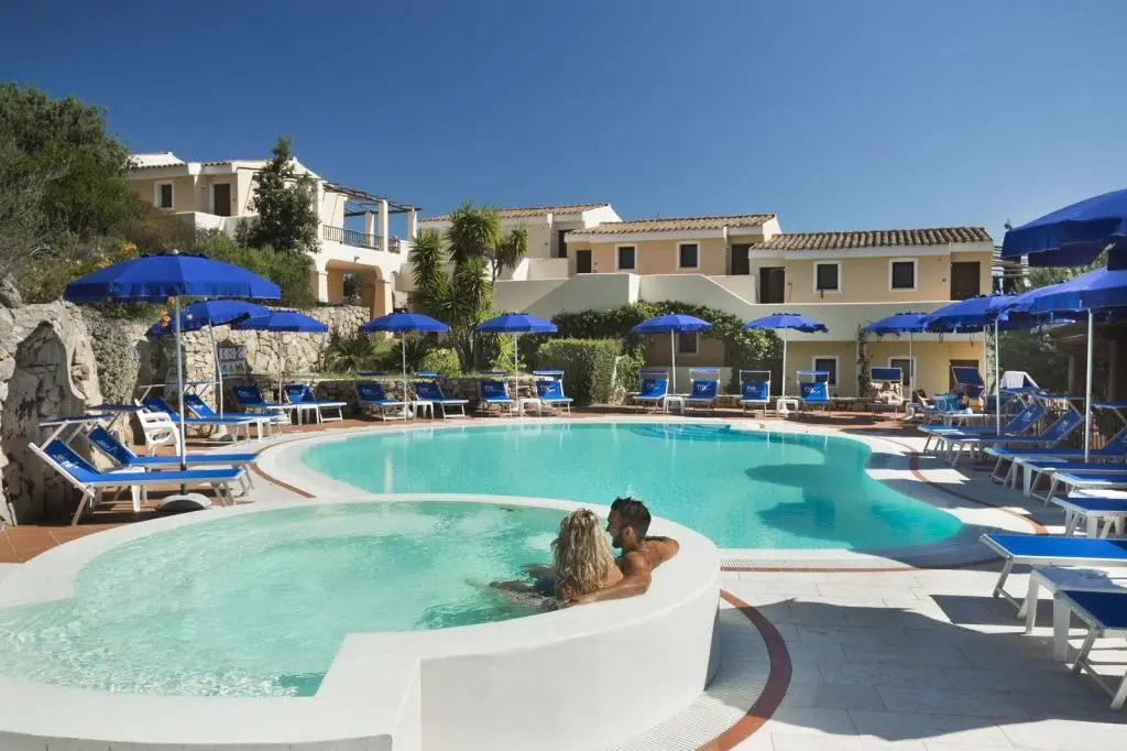 Basen w hotelu Stelle Marine