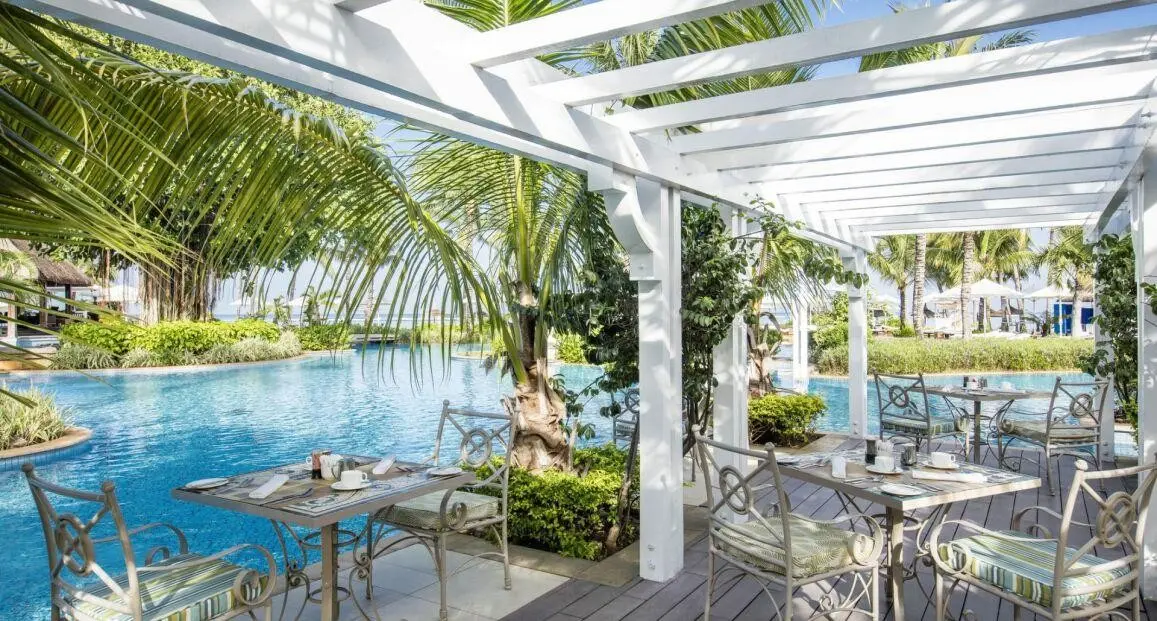 Basen w hotelu Sugar Beach A Sun Resort