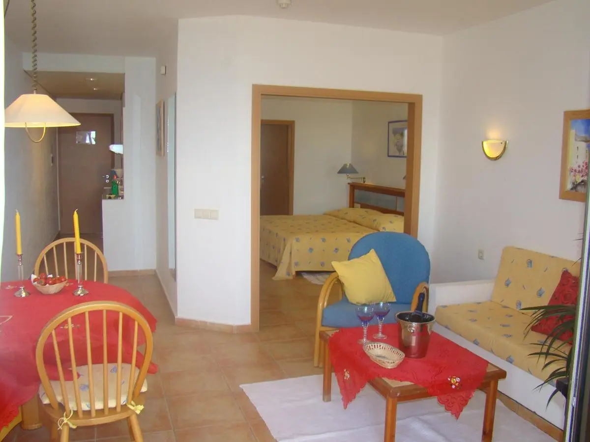 Suitehotel Marina Playa — SUITEHOTEL MARINA PLAYA